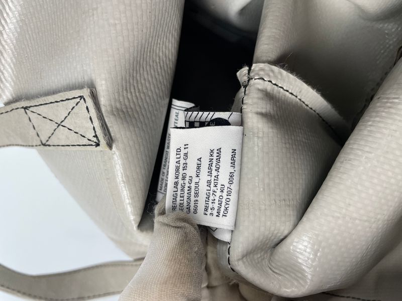 Freitag F52 Miami Vice Bag Tote White And Burgundy rgree фото